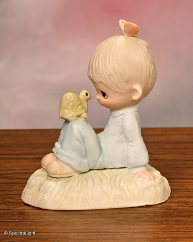 Love-Is-Kind - Precious Moments figurines – One of the original 21