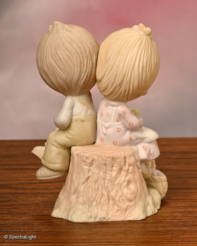 Love-One-Another - Precious Moments figurines – One of the original 21