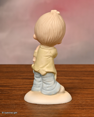 Smile-God-Loves-You - Precious Moments figurines – One of the original 21
