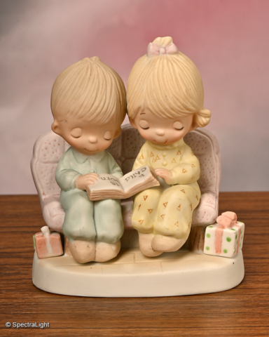 Unto-Us-A-Child-Is-Born - Precious Moments figurines – One of the original 21